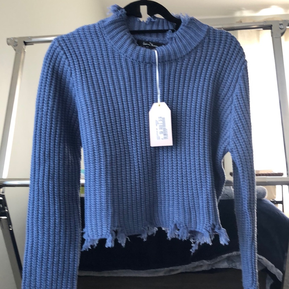 Crop sweater